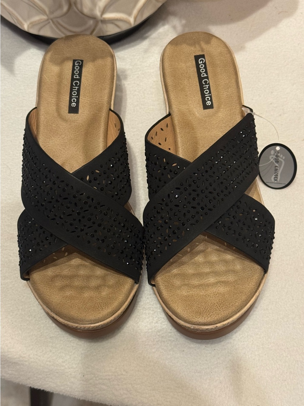 GC Shoes Women's Malia
Embellished Wedge Sandals, Black Size 7 - G.C. Shoes NIB - Picture 6 of 11
